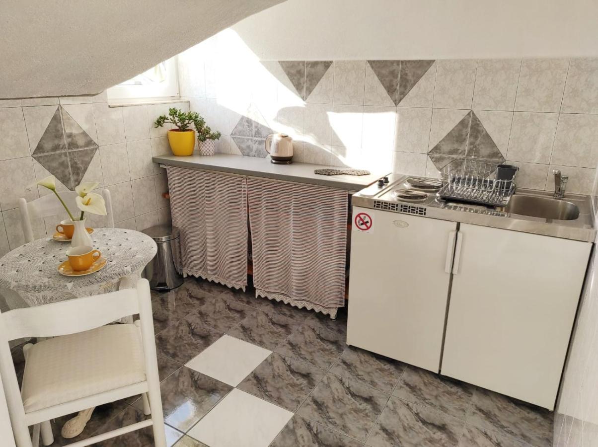 Apartmani Mlaja Trpanj Eksteriør billede