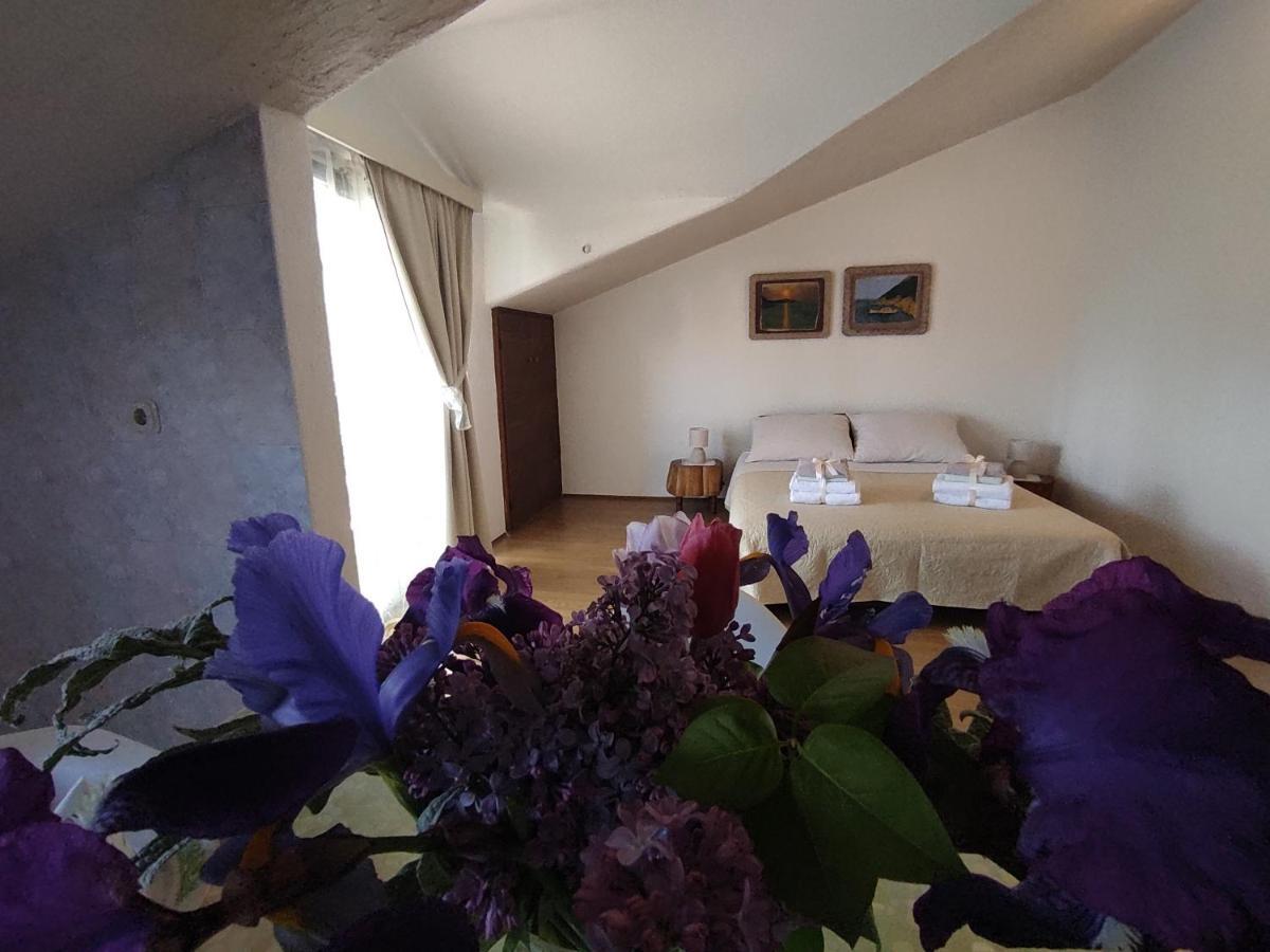 Apartmani Mlaja Trpanj Eksteriør billede
